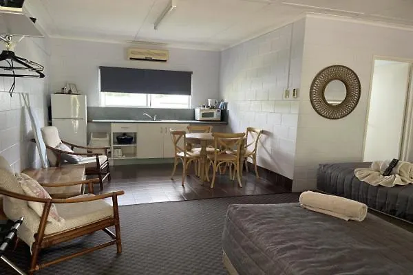 Hillview Motel Charters Towers Qld Australia