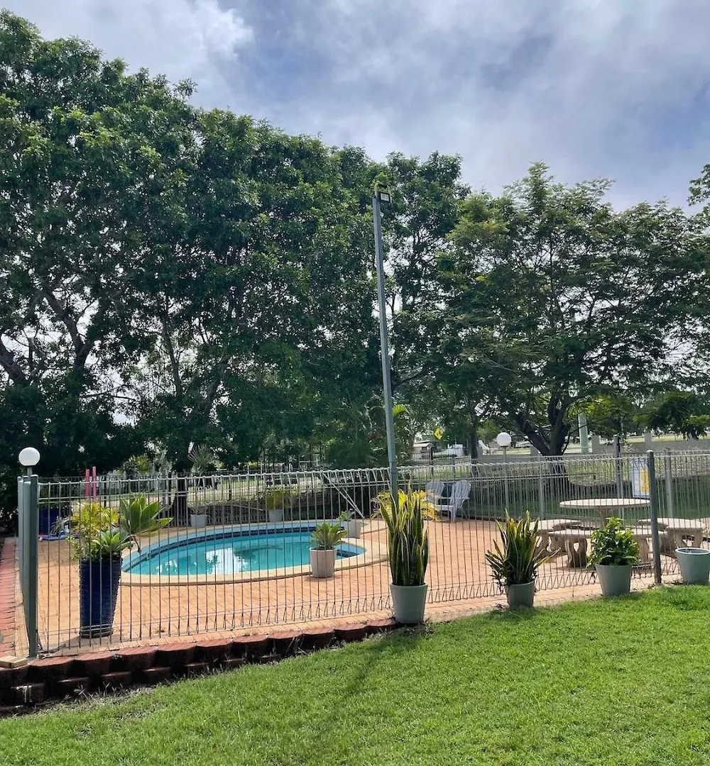 Hillview Motel Charters Towers Qld 0*,