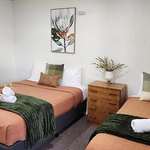 Motel Affordable Gold, Charters Towers